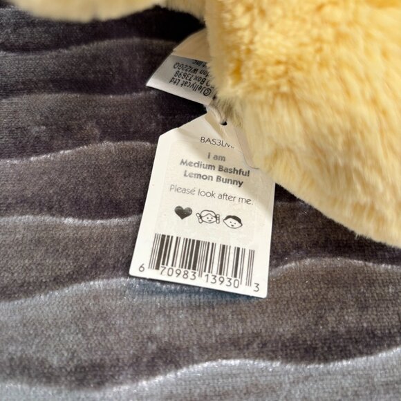 RARE Jellycat Medium Bashful Lemon Bunny BNWT - Picture 6 of 6